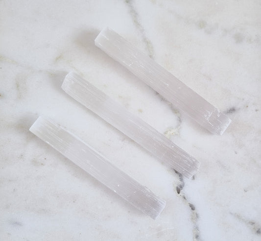 SELENITE CHARGINGPLATE SMALL ♡