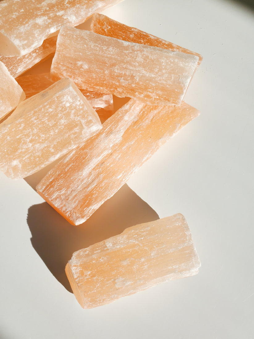 SELENITE CHARGINGPLATE SMALL ♡